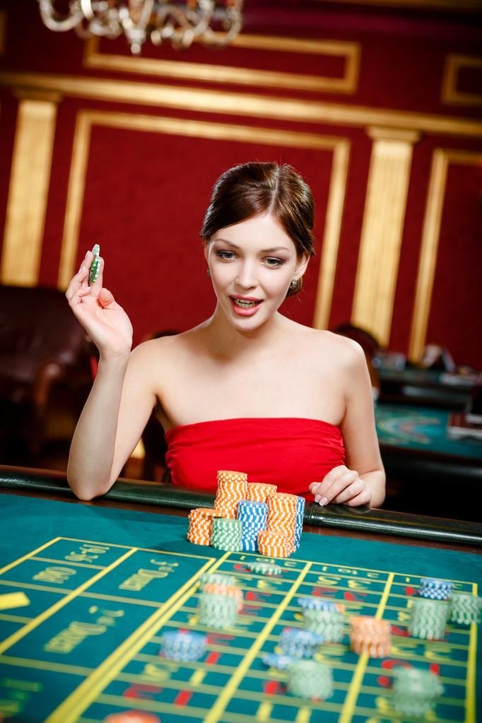 deras88 platform showing Kepala Number, live-dealer, and sportsbook options in mobile menu